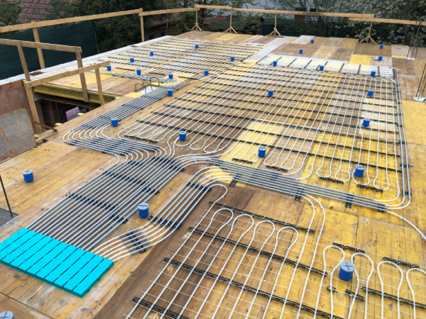 Aktívbetonos mennyezethűtési rendszer